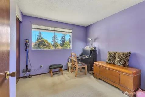 6506 103rd Street E Puyallup WA 98373