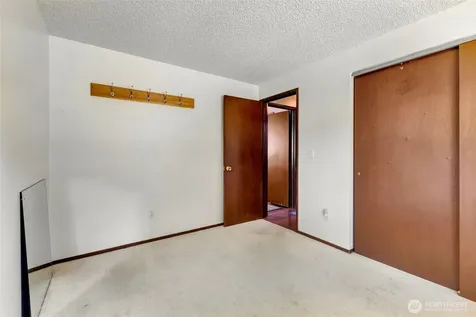 6506 103rd Street E Puyallup WA 98373