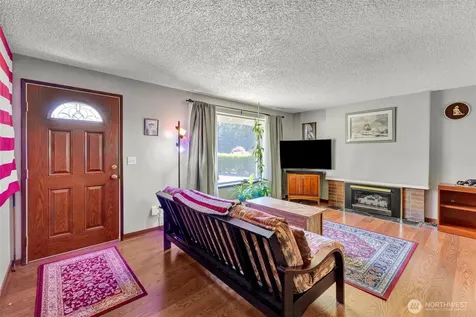 6506 103rd Street E Puyallup WA 98373