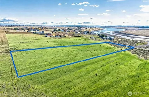 9989 NE Neppel Road Moses Lake WA 98837