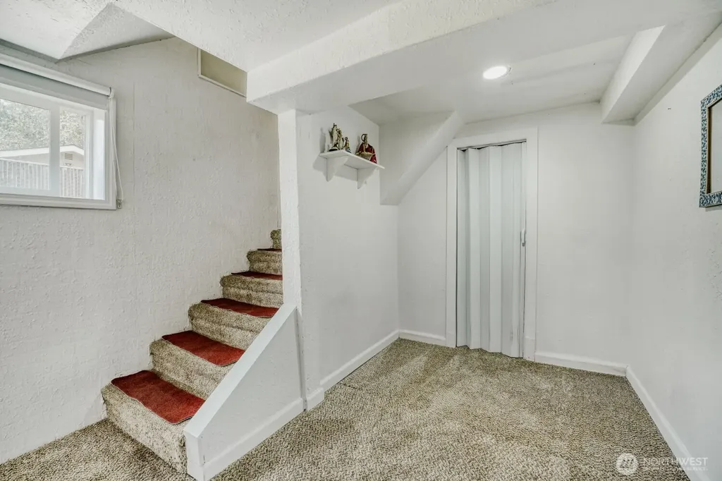 908 9th Street NE Auburn WA 98002
