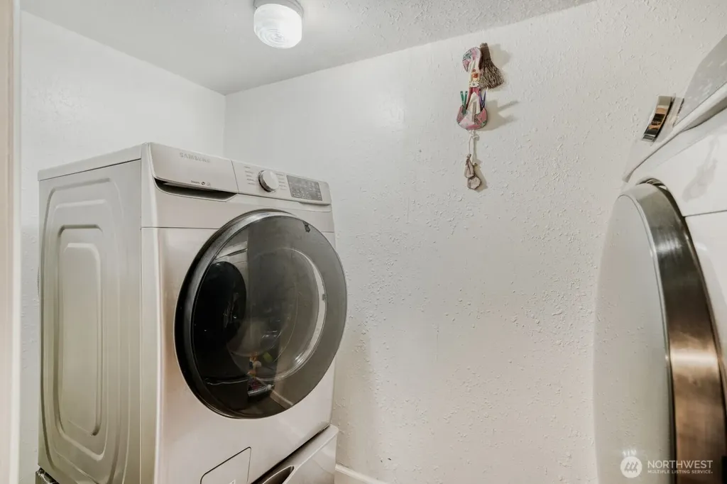 908 9th Street NE Auburn WA 98002
