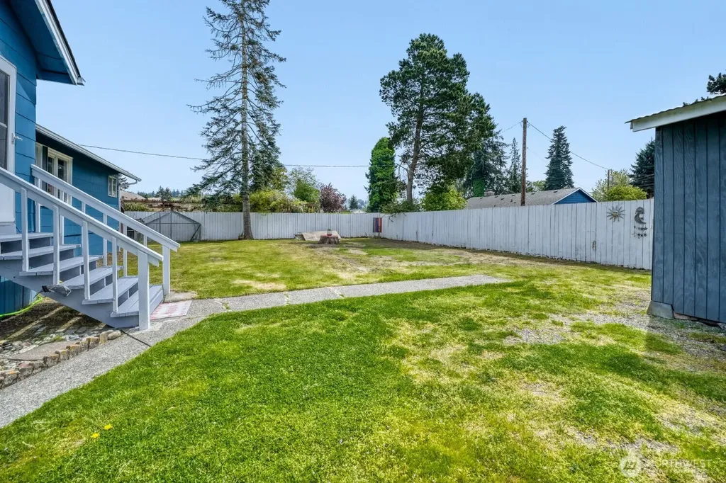 908 9th Street NE Auburn WA 98002