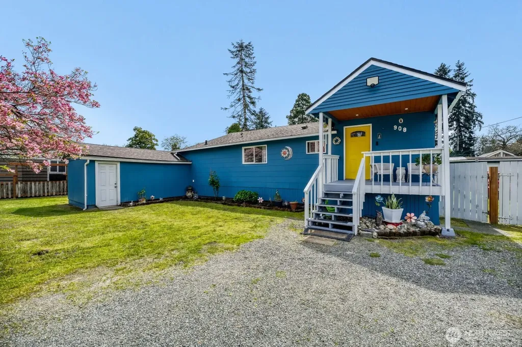 908 9th Street NE Auburn WA 98002