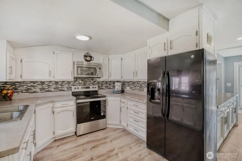 908 9th Street NE Auburn WA 98002