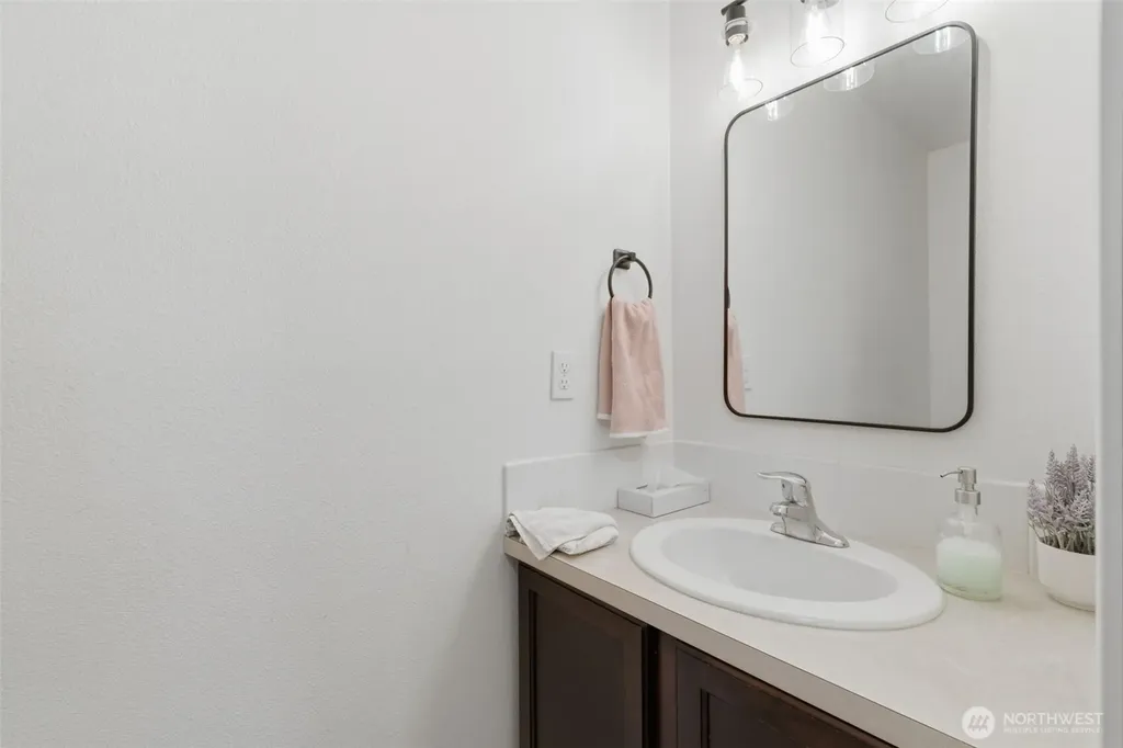 1276 SE Casandra Loop Port Orchard WA 98366