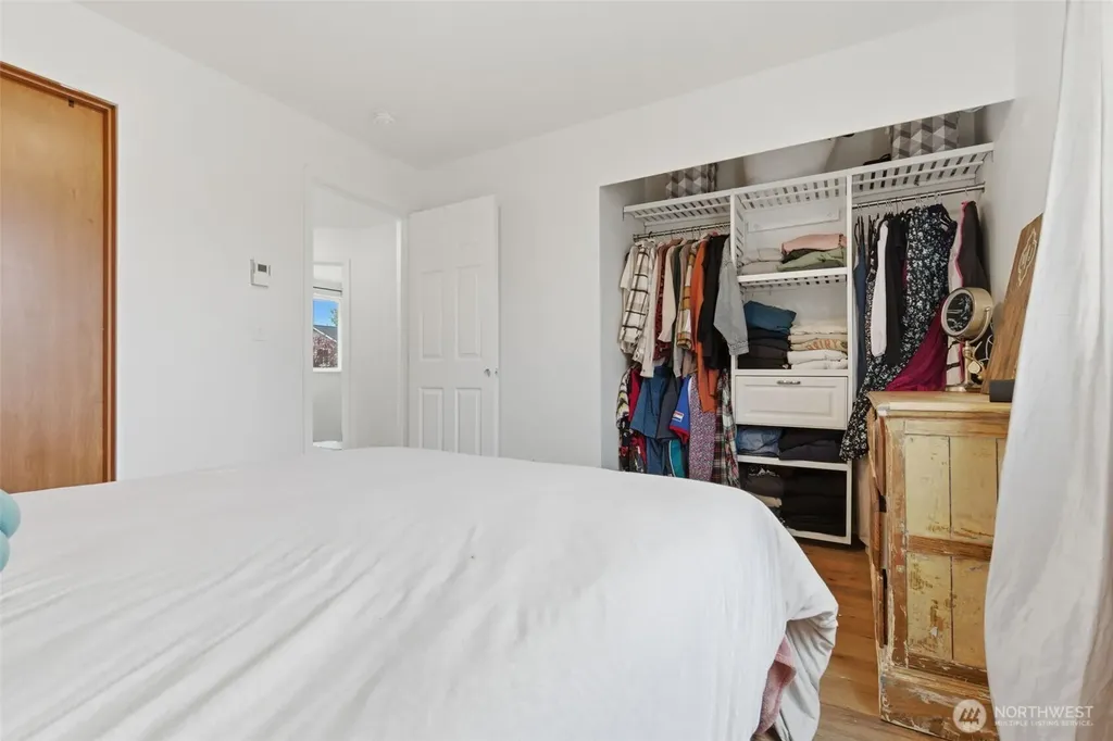 1276 SE Casandra Loop Port Orchard WA 98366