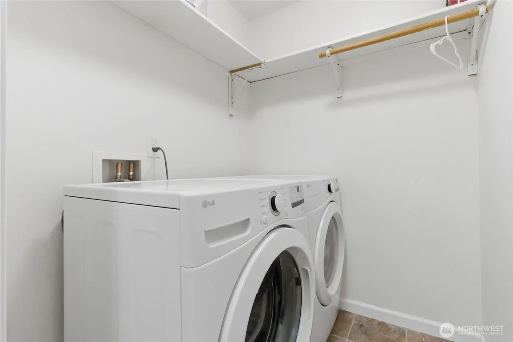1276 SE Casandra Loop Port Orchard WA 98366
