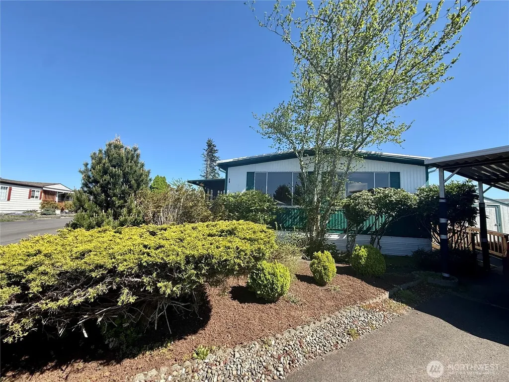 20 Meander Way Aberdeen WA 98520