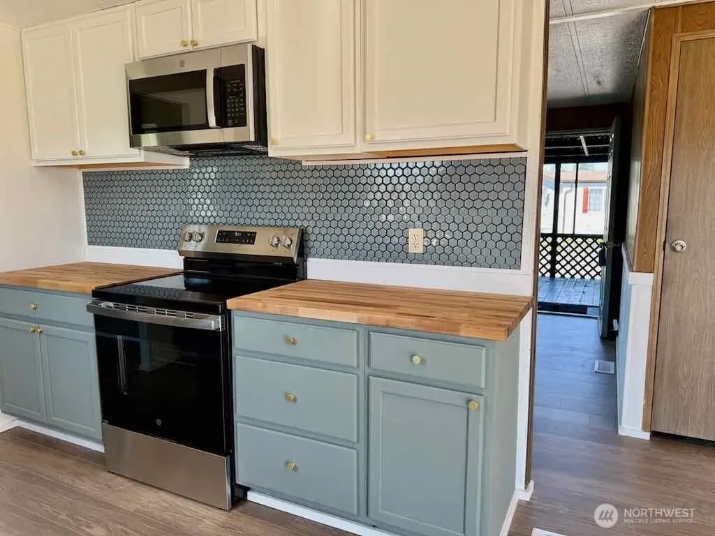20 Meander Way Aberdeen WA 98520