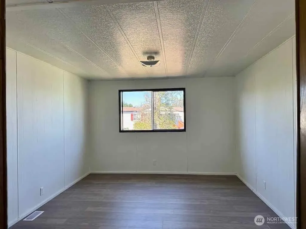 20 Meander Way Aberdeen WA 98520