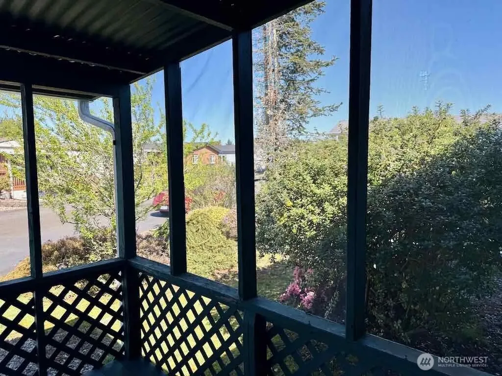 20 Meander Way Aberdeen WA 98520