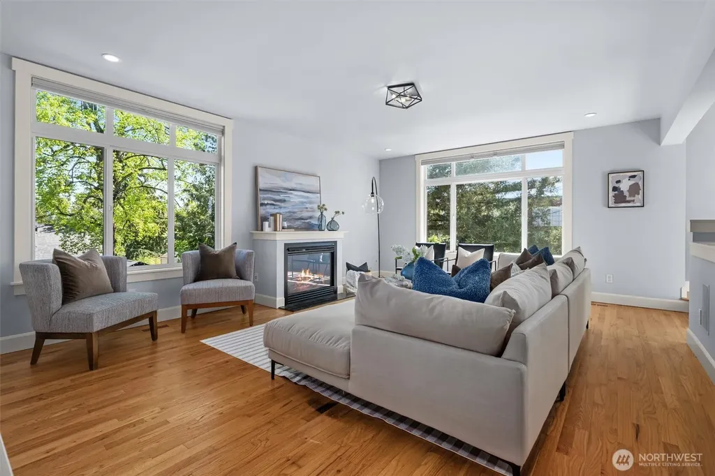 8304 54th Avenue S Seattle WA 98118