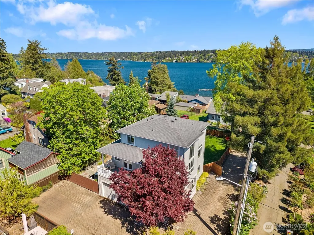 8304 54th Avenue S Seattle WA 98118