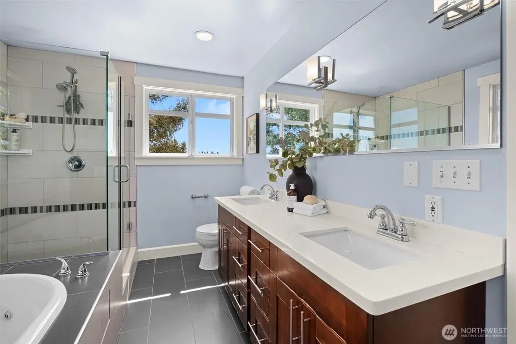 8304 54th Avenue S Seattle WA 98118