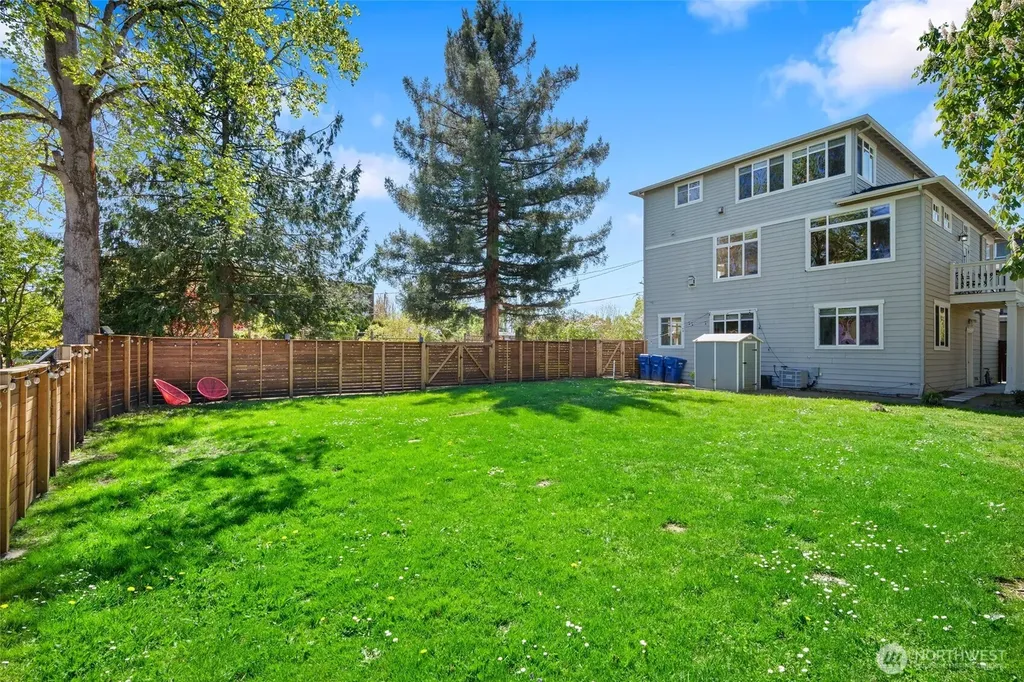 8304 54th Avenue S Seattle WA 98118