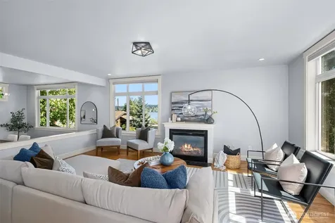 8304 54th Avenue S Seattle WA 98118