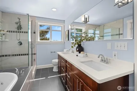 8304 54th Avenue S Seattle WA 98118