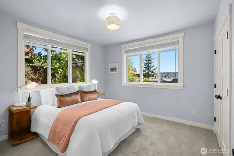 8304 54th Avenue S Seattle WA 98118