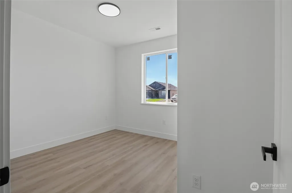 13 Parkside Lp Ephrata WA 98823