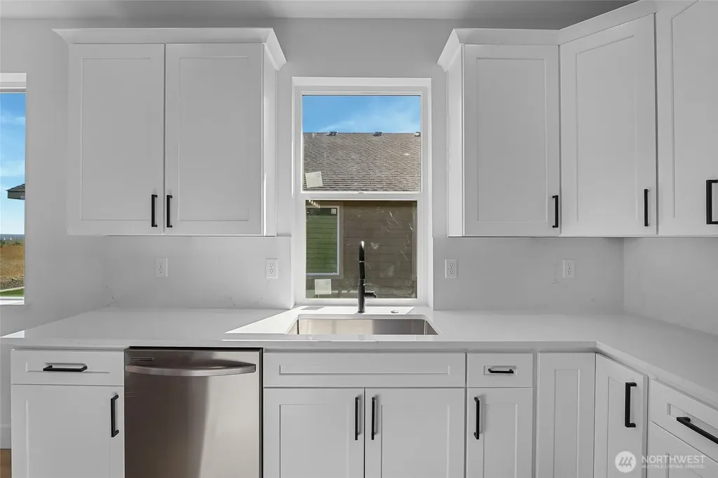 13 Parkside Lp Ephrata WA 98823
