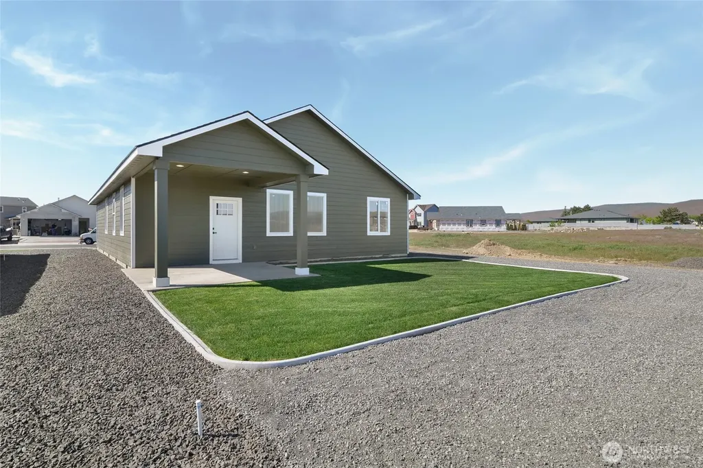 13 Parkside Lp Ephrata WA 98823