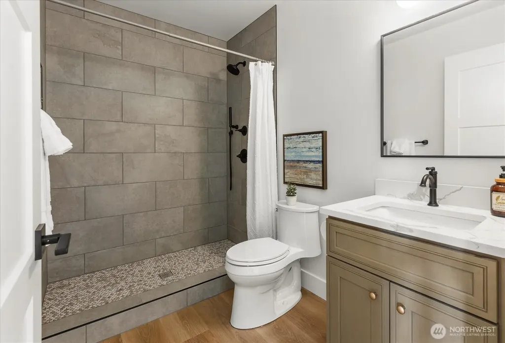 17333 191st Avenue NE Woodinville WA 98072