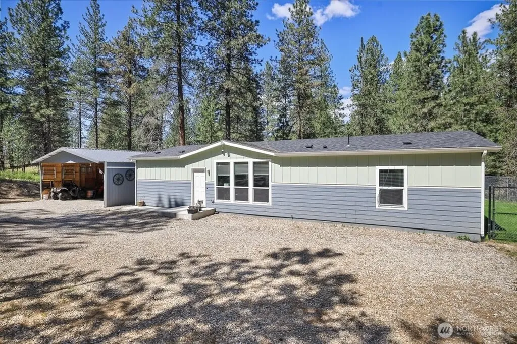 1259 E Deer Park Milan Road Deer Park WA 99006