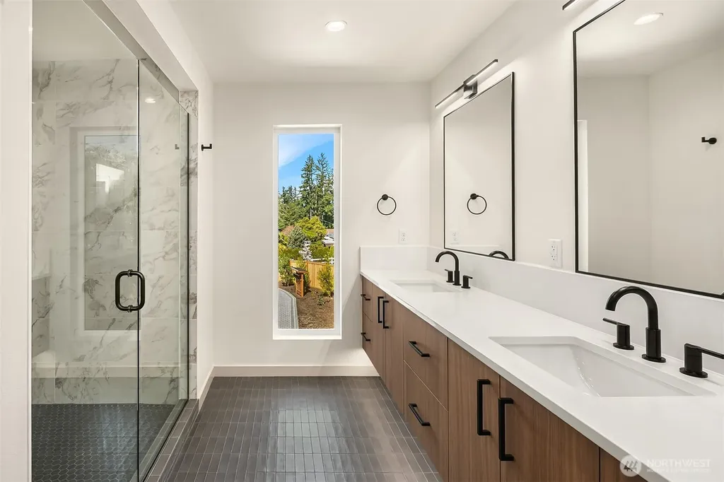 12249 NE 66th Street Kirkland WA 98033