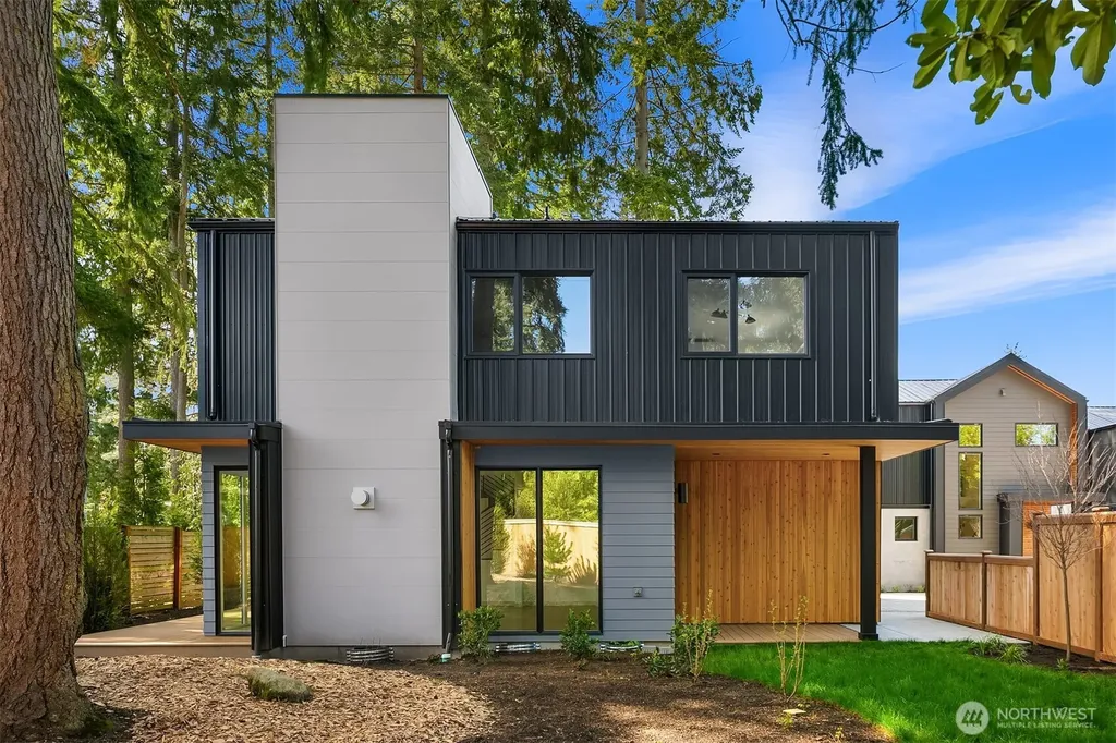 12249 NE 66th Street Kirkland WA 98033