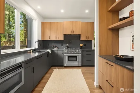 12249 NE 66th Street Kirkland WA 98033