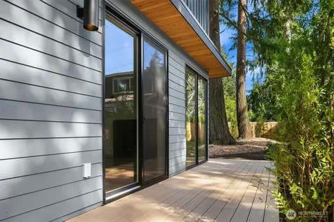 12249 NE 66th Street Kirkland WA 98033