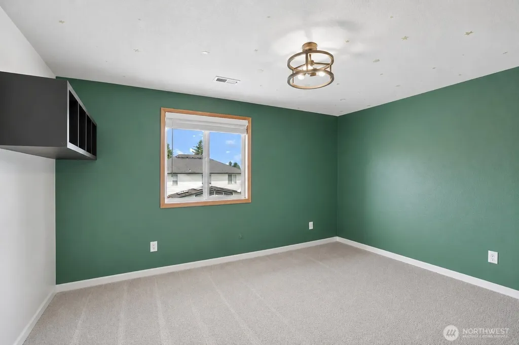 11309 NW 8th Court Vancouver WA 98685