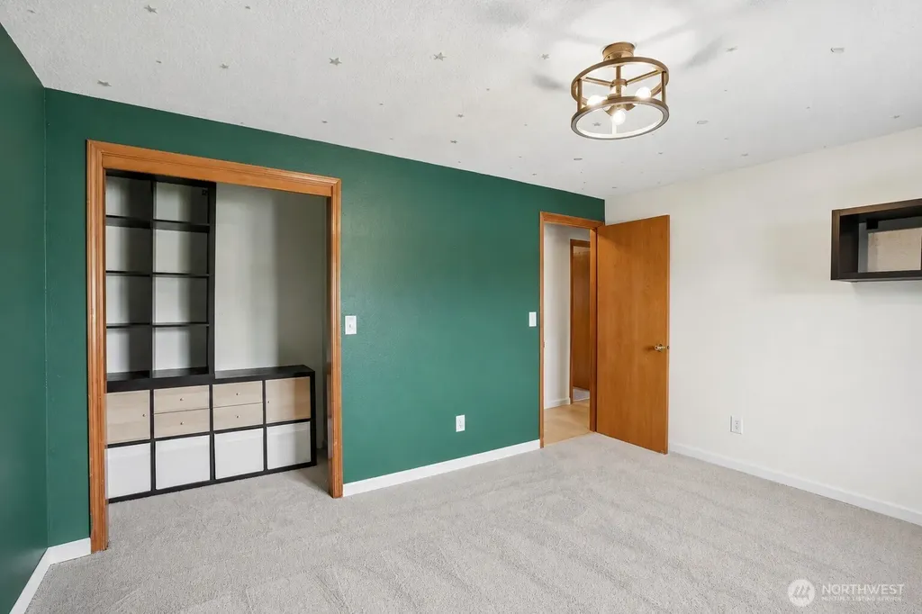 11309 NW 8th Court Vancouver WA 98685