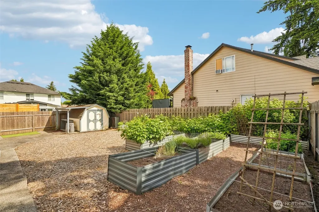 11309 NW 8th Court Vancouver WA 98685