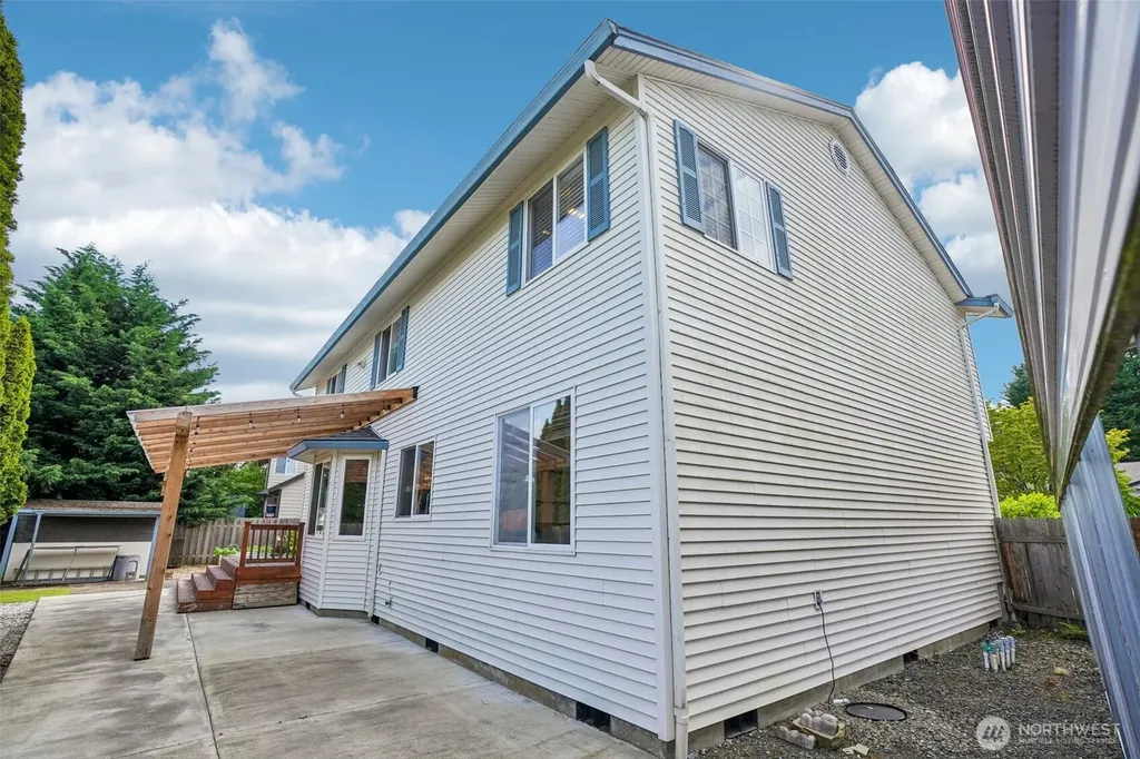 11309 NW 8th Court Vancouver WA 98685