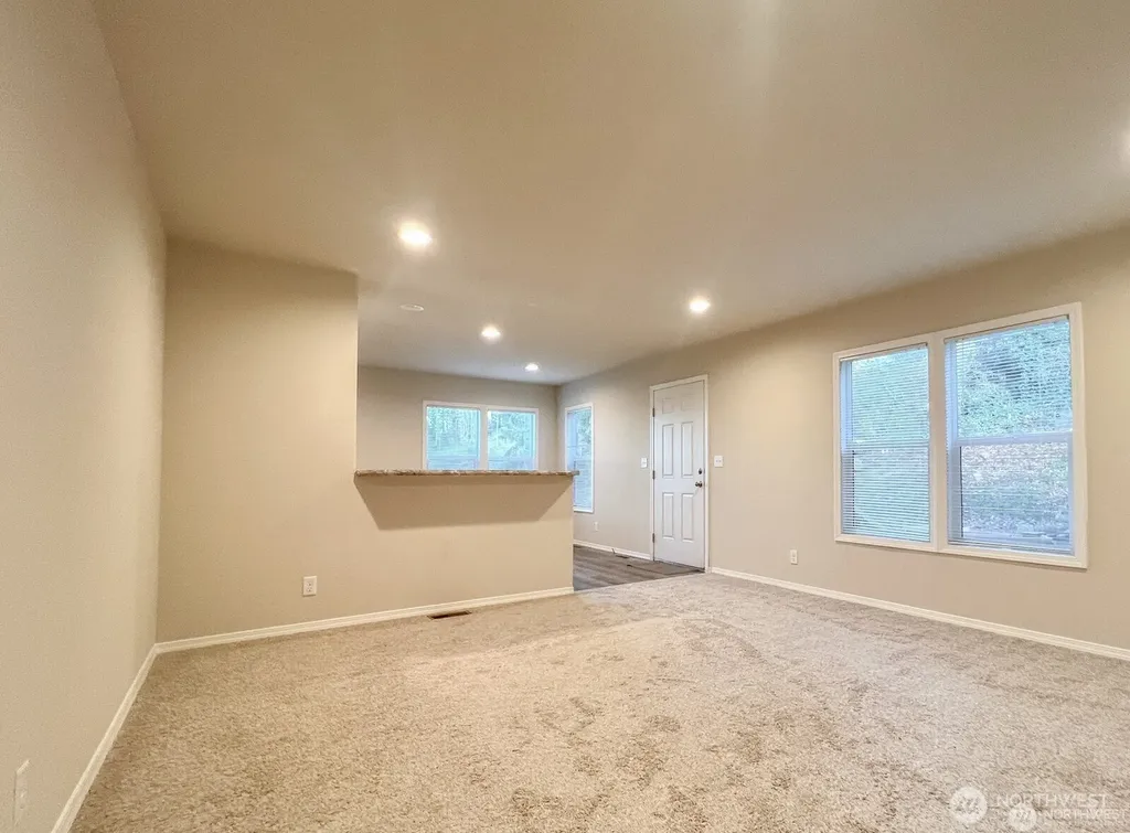 28454 168th Avenue SE Kent WA 98042