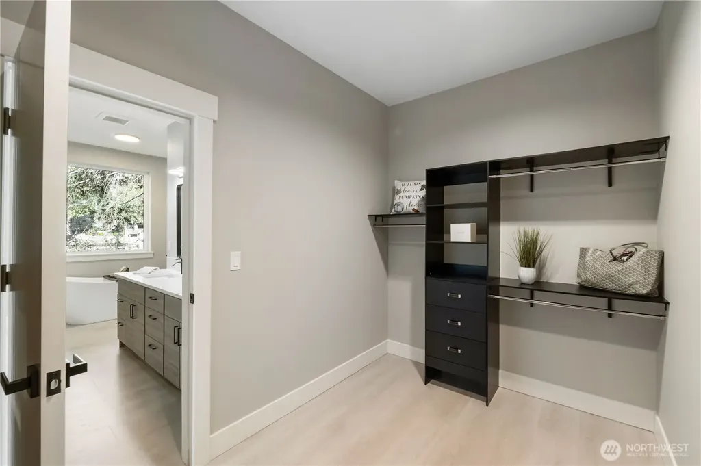 6598 Vandermark Road E Bonney Lake WA 98391