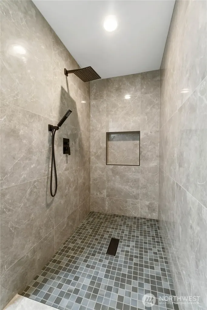 6598 Vandermark Road E Bonney Lake WA 98391