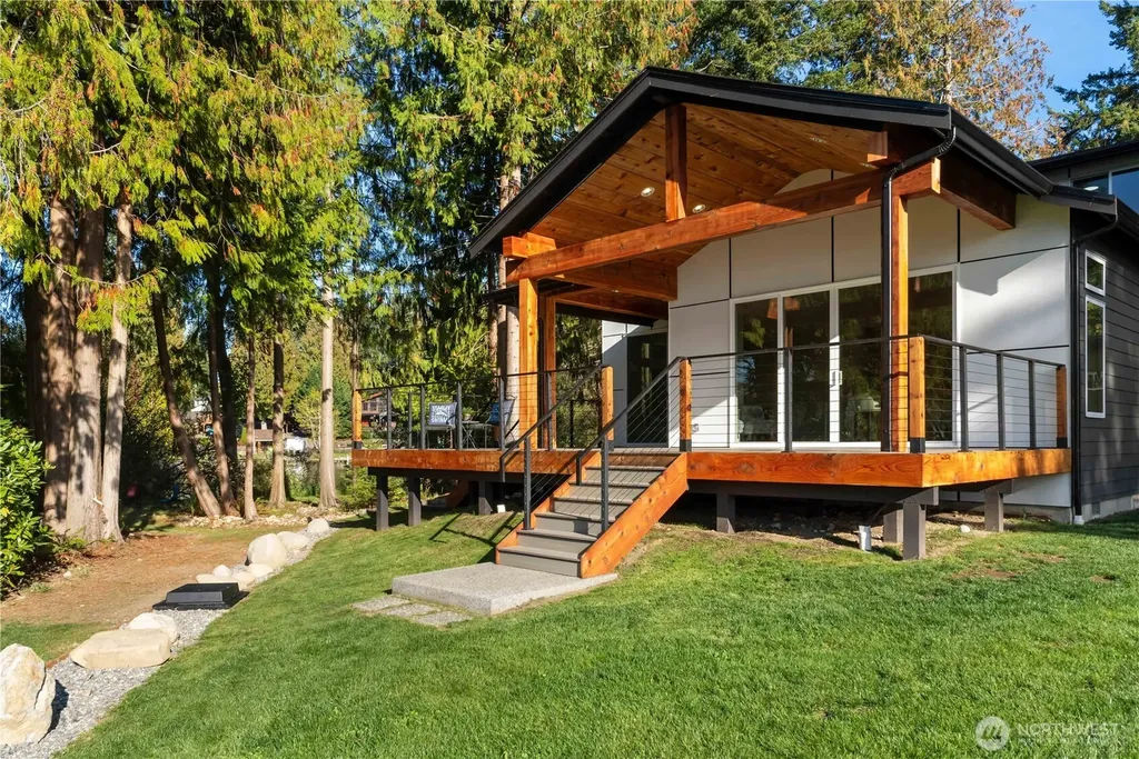 6598 Vandermark Road E Bonney Lake WA 98391