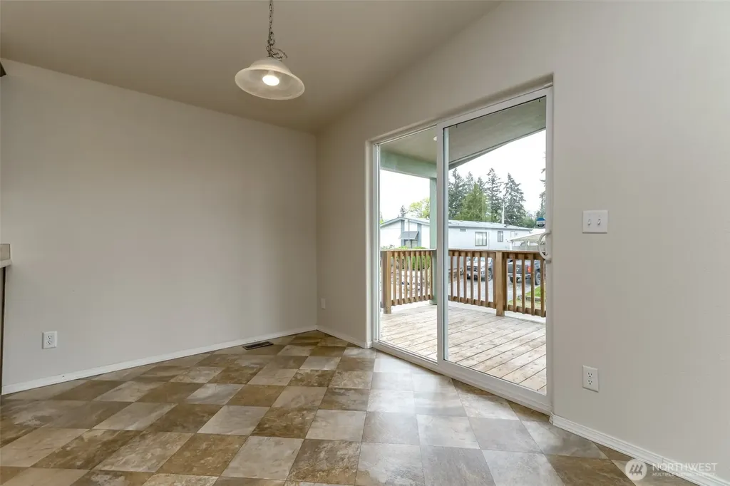 7104 141st Avenue E Sumner WA 98390