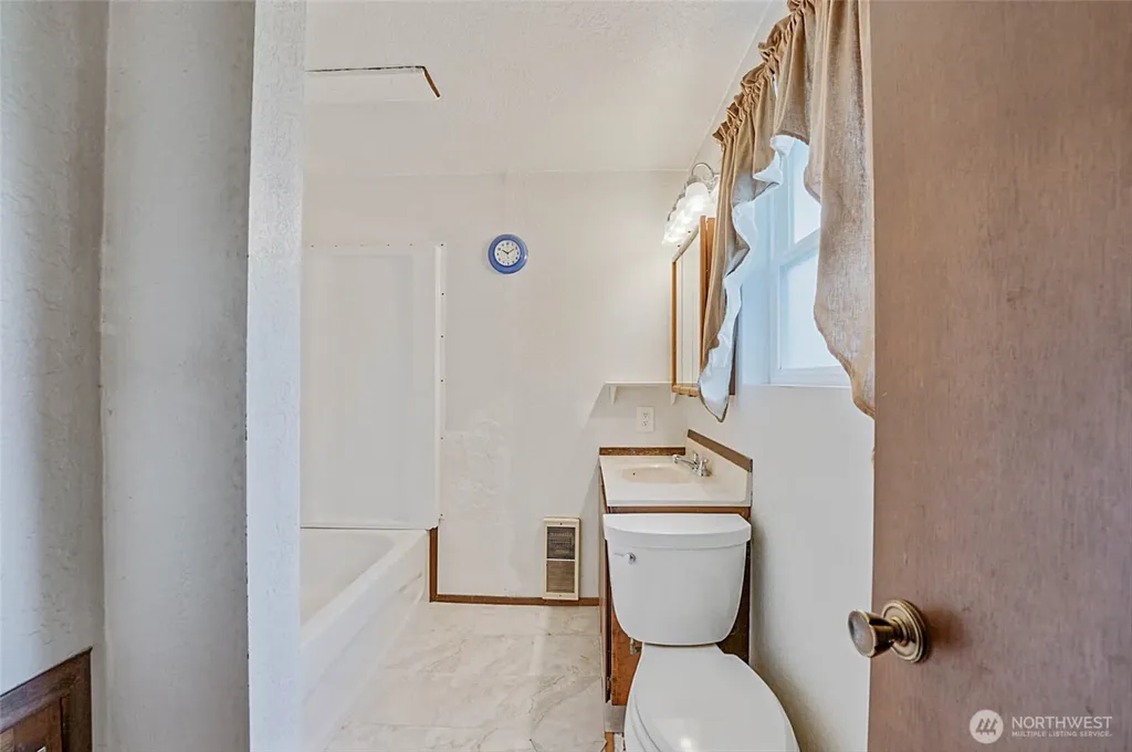16973 Vaughn Road Mount Vernon WA 98273