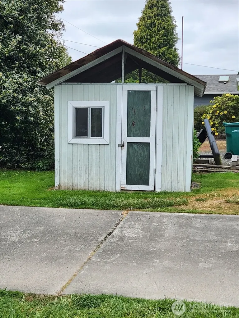 16973 Vaughn Road Mount Vernon WA 98273