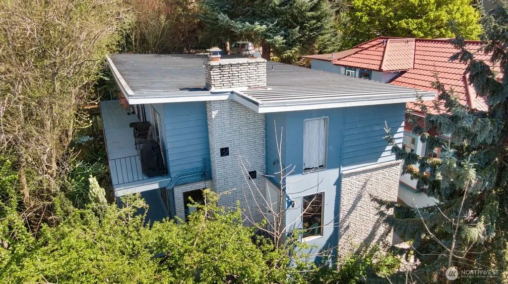 3438 14th Avenue W Seattle WA 98119