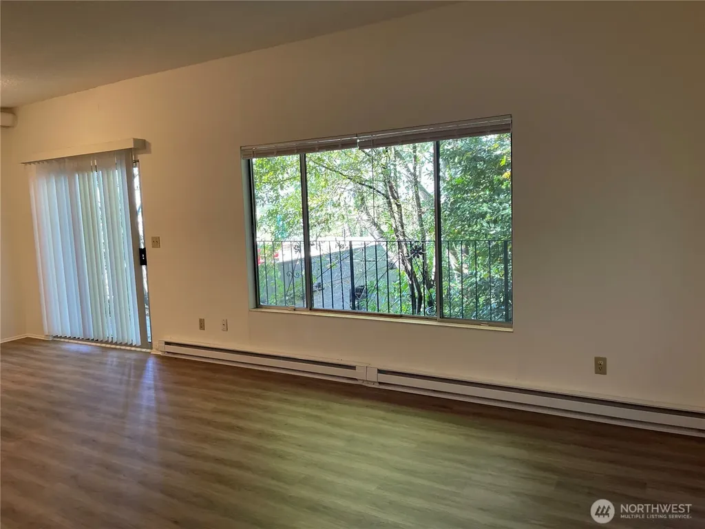 3438 14th Avenue W Seattle WA 98119