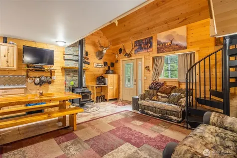 1850 Timber Mountain Loop Cle Elum WA 98922