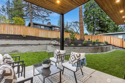 14 158th Place NE Bellevue WA 98008