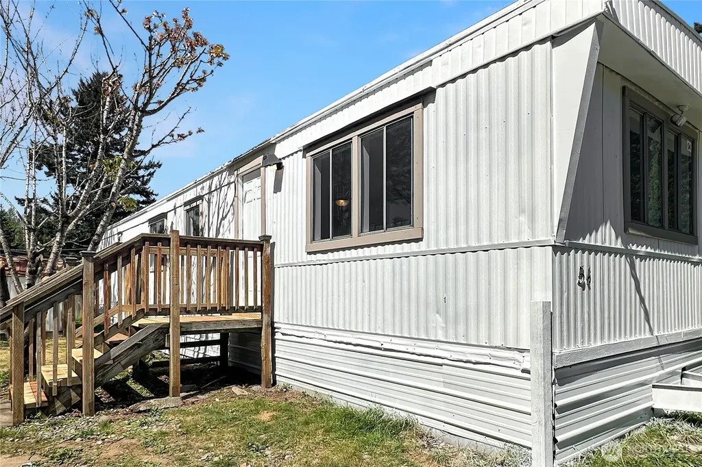 1942 Trigg Road Ferndale WA 98248