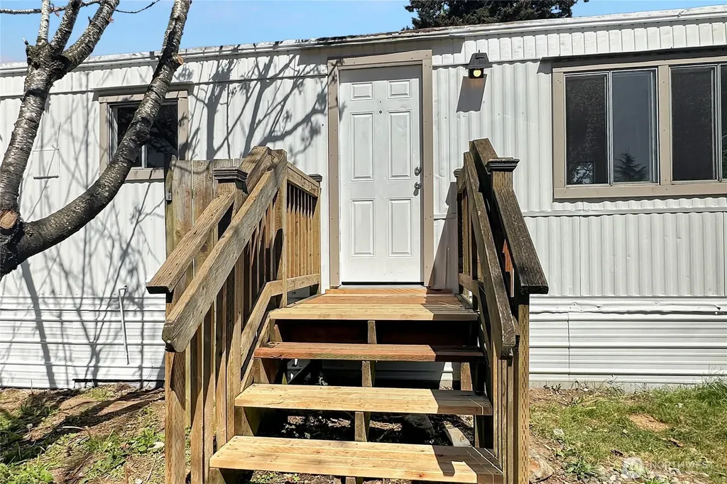 1942 Trigg Road Ferndale WA 98248