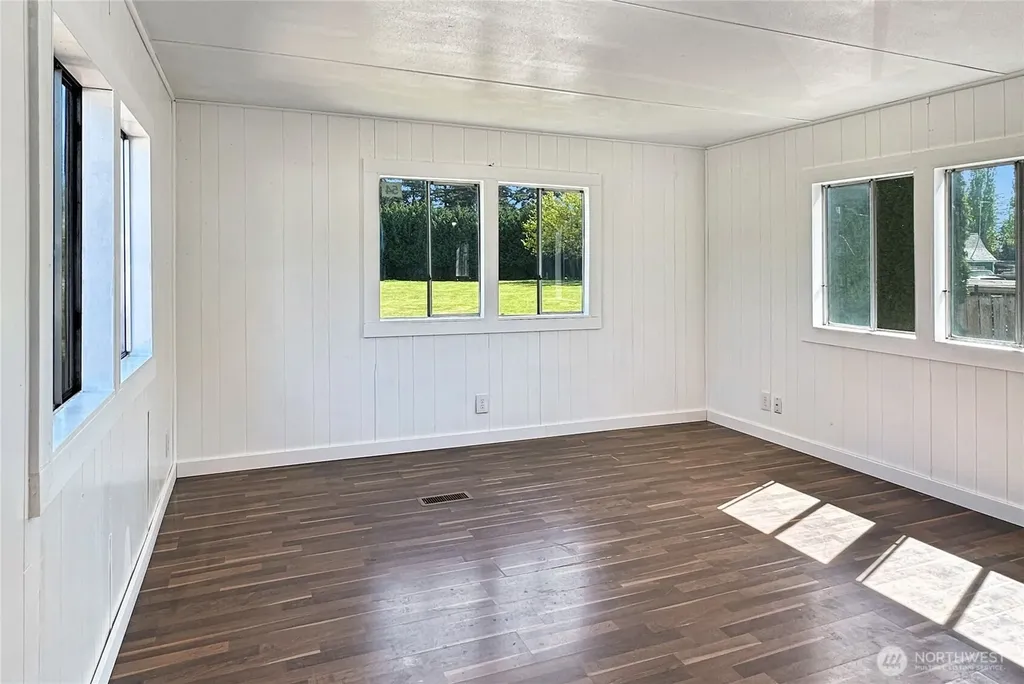 1942 Trigg Road Ferndale WA 98248